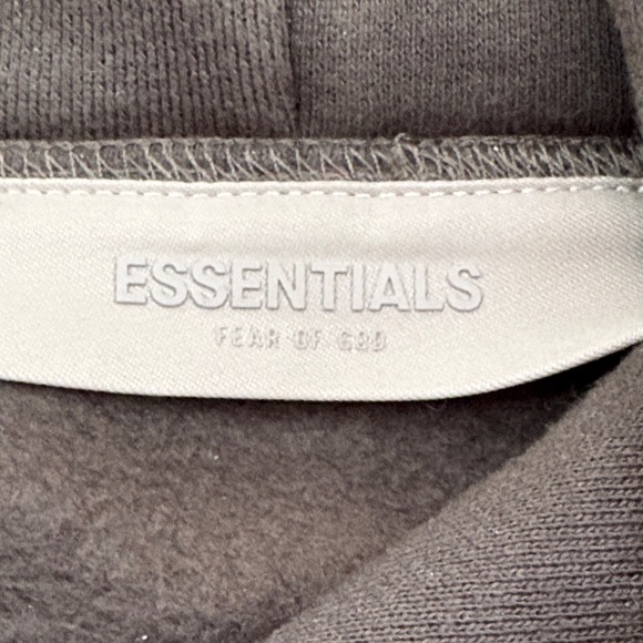 Essentials Fear of God off black Hoodie - Picture 4 of 6